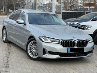 BMW 5 Series foto 1