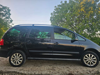 Volkswagen Sharan foto 8