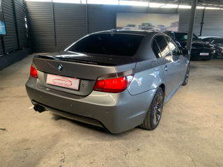 BMW 5 Series foto 5