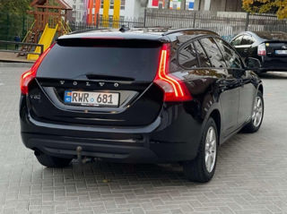 Volvo V60 foto 4