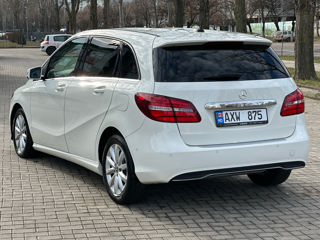 Mercedes B-Class foto 3