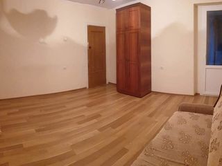 Chirie.Apartament cu 2 odai separate.Pret 180 euro.Ciocana str.Zadnipru linga Linella. foto 3