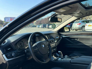 BMW 5 Series foto 6