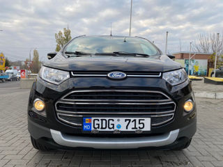 Ford EcoSport foto 1