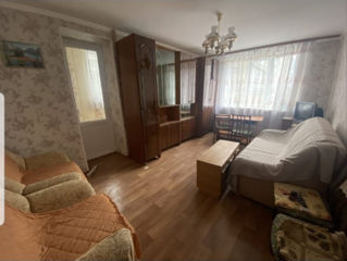 Ap. 1 cam., 48 м², 1/5 et.