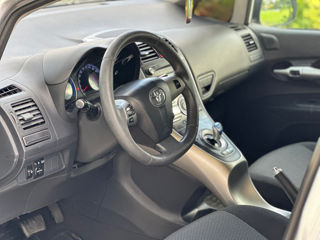 Toyota Auris foto 8