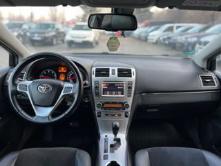 Toyota Avensis foto 17