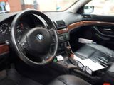 BMW 5 Series foto 5