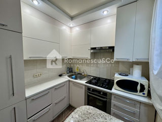 Apartament cu 2 camere, 60 m², Buiucani, Chișinău foto 3