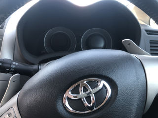 Toyota auris cupe foto 5