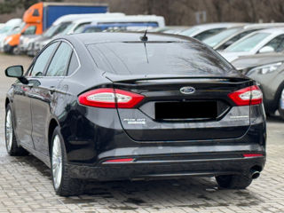 Ford Fusion foto 3