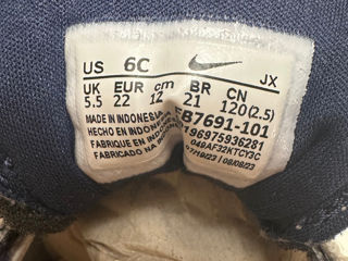 Ghetute Nike unisex originale, marimea 22, talpa max 14 cm foto 4