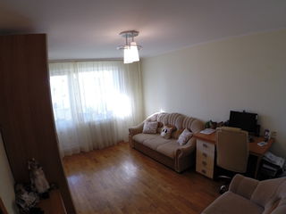 Apartament cu 2 camere, 55 m², Botanica, Chișinău foto 6