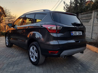 Ford Kuga foto 4