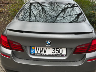 BMW 5 Series foto 7