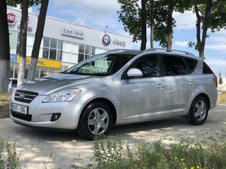 KIA Ceed Sw foto 6