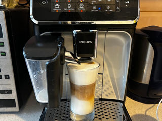 Кофе машина Philips торг уместен