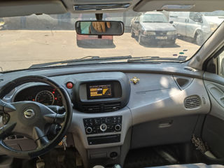 Nissan Almera foto 4