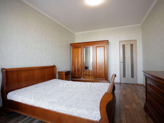 Apartament cu 2 camere, 74 m², Botanica, Chișinău foto 8