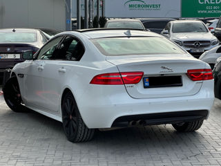 Jaguar XE foto 5