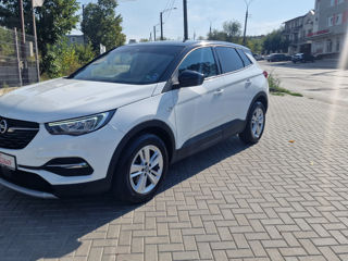 Opel Grandland X foto 1