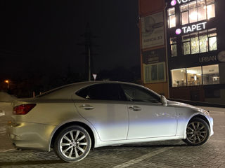 Lexus IS Series foto 3