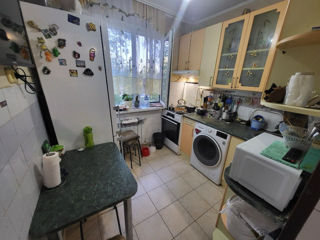 Apartament cu 3 camere, 60 m², Botanica, Chișinău foto 4