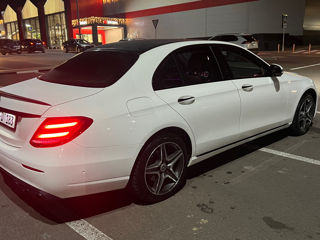 Mercedes E-Class foto 3