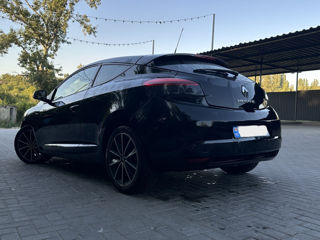 Renault Megane foto 2