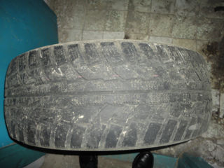 Две зимние шины Kumho 255х65R17