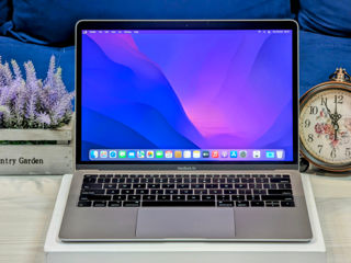 MacBook Air Retina 2019 (Core i5 8210Y/8Gb Ram/128Gb SSD/UHD Graphics/182 Cycles/13.3" Retina)