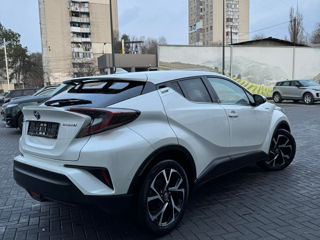 Toyota C-HR foto 7