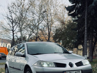 Renault Megane foto 2