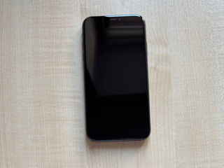 Vând iPhone 11 black 64 GB foto 5