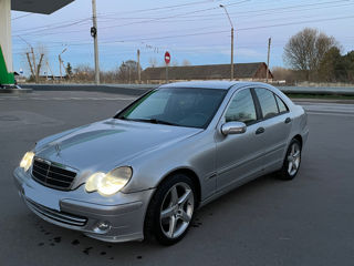 Mercedes C Класс