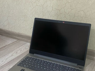 Lenovo IdeaPad 3 15IML05