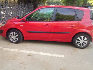 Renault Scenic foto 3