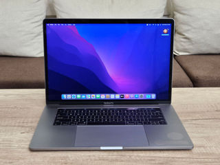 Macbook Pro 15 2018 (i7 8x 4.00Ghz, 16Gb, 512Gb, Radeon Pro 555 2Gb)