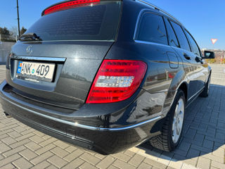 Mercedes C-Class foto 7