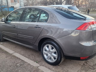 Renault Laguna foto 2