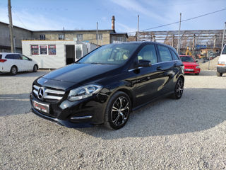 Mercedes B-Class foto 1