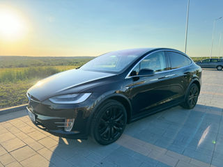 Tesla Model X foto 6