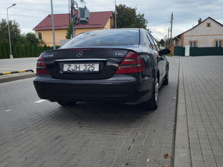 Mercedes E-Class foto 4