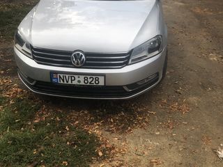 Volkswagen Passat foto 2