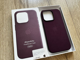 iPhone 15 pro FineWoven Case foto 1