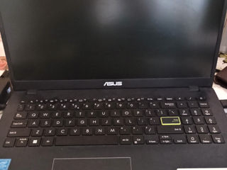 Asus Laptop foto 2