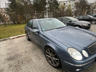 Mercedes E-Class foto 3