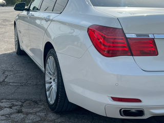 BMW 7 Series foto 1