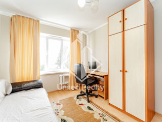 Apartament cu 3 camere, 70 m², Buiucani, Chișinău foto 10