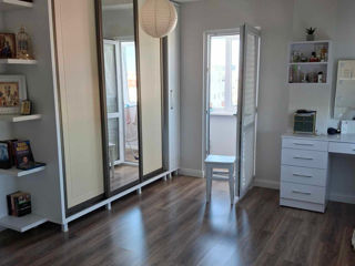 Apartament cu 2 camere, 73 m², Botanica, Chișinău foto 4